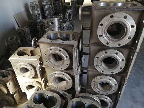 廣東(dong)不鏽鋼保溫齒(chǐ)輪泵配件